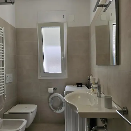Greyhouse 2 100m Dal Mare *