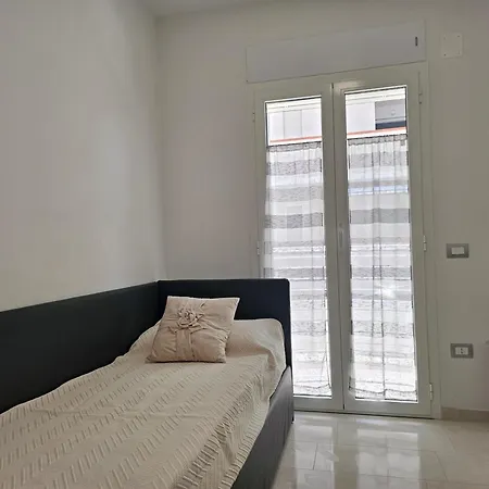 Greyhouse 2 100m Dal Mare * Tortoreto