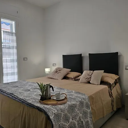 Greyhouse 2 100m Dal Mare Apartment Tortoreto
