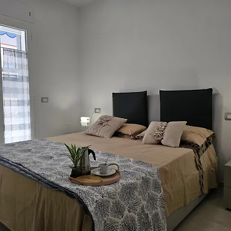 Apartment Greyhouse 2 100m Dal Mare